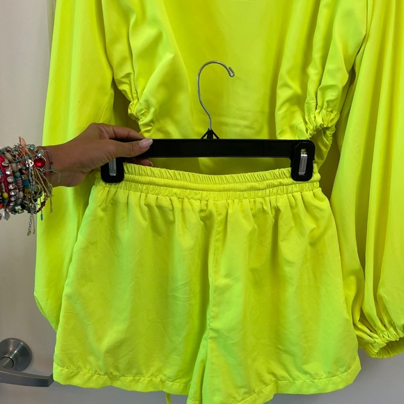 I ❤️ DIY Neon Yellow Windbreaker Bodysuit & Shorts Set Size S - Picture 15 of 16